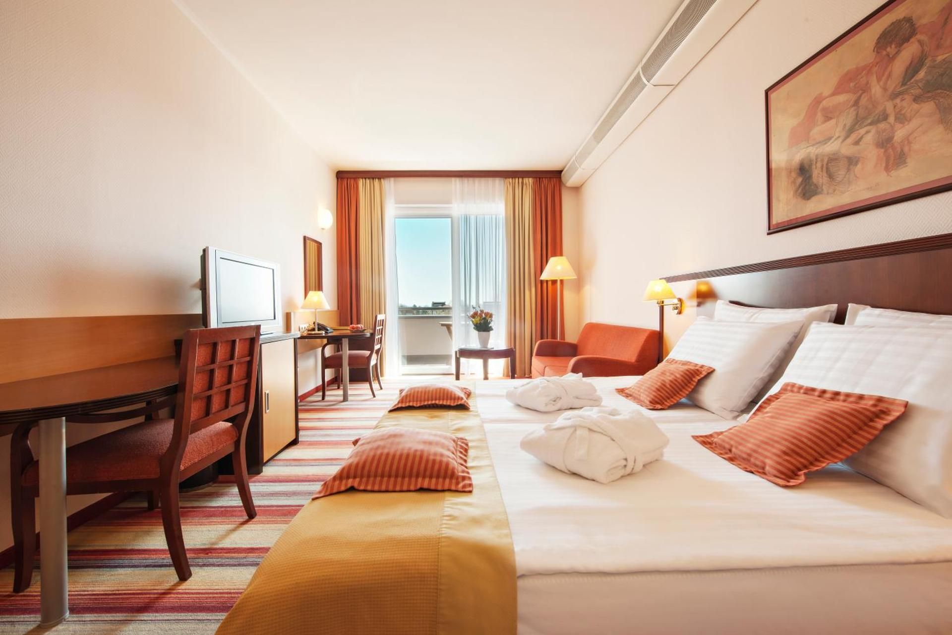 Comfort Double Room with Extra Bed