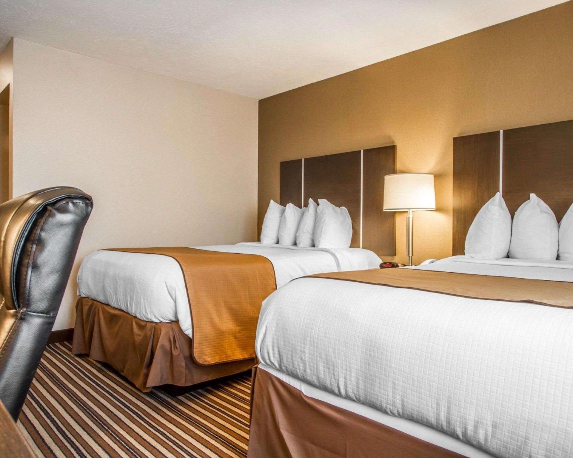 2 Double Beds, Nonsmoking, Accessible
