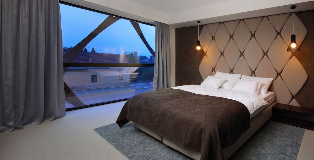 Hotel Nox Comfort Double or Twin Room 16