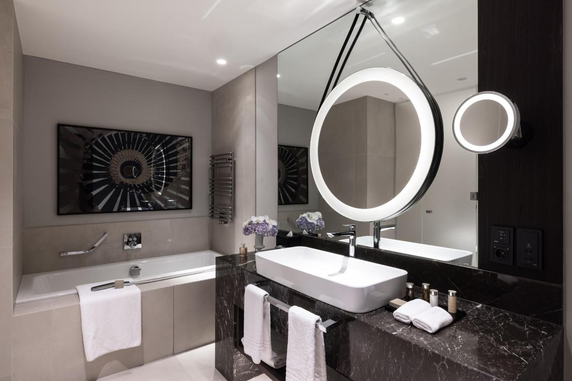 2 Twin Premium Club Lounge Access High Floor