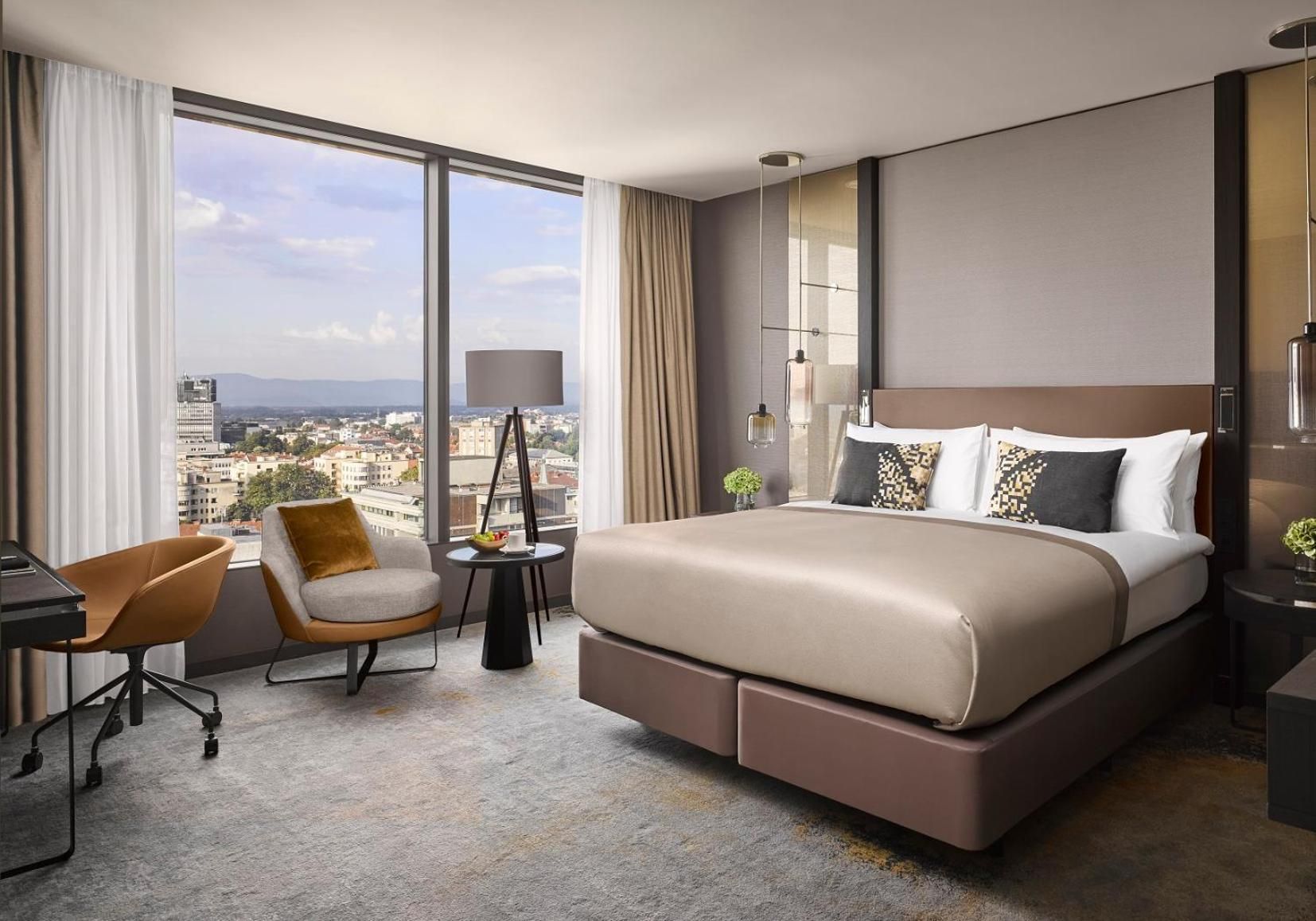 1 King Classic High Floor