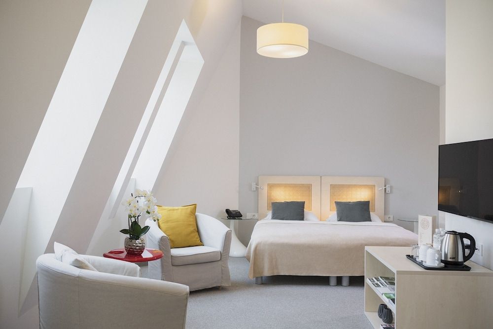 undefined Hotel Art 3