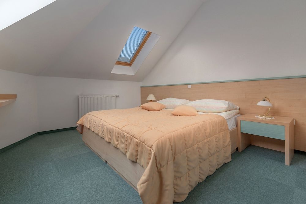 Garni Hotel Miklic Apartment, 2 Bedrooms 5