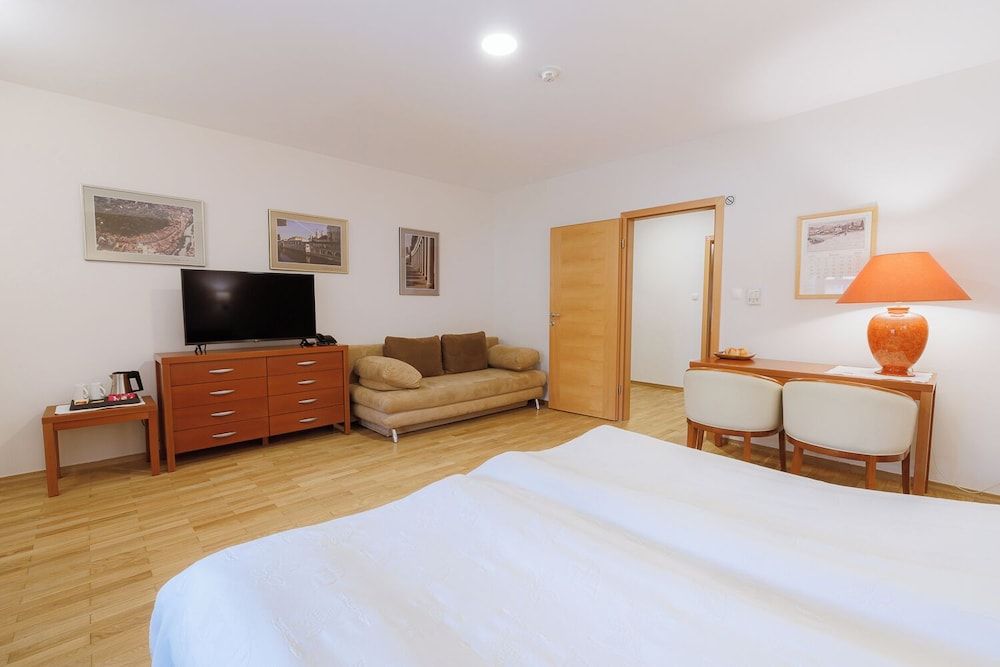 undefined Pri Žabarju Bed & Breakfast Ljubljana 2