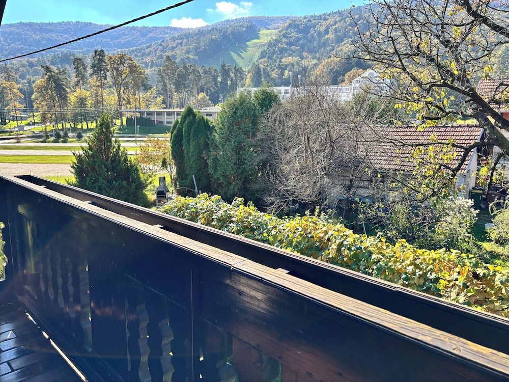 Boutique hotel Pohorje Family Suite, 2 Bedrooms, Mountain View 4