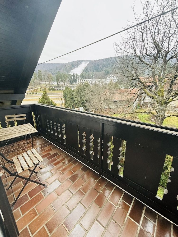 Boutique hotel Pohorje Family Suite, 2 Bedrooms, Mountain View 6
