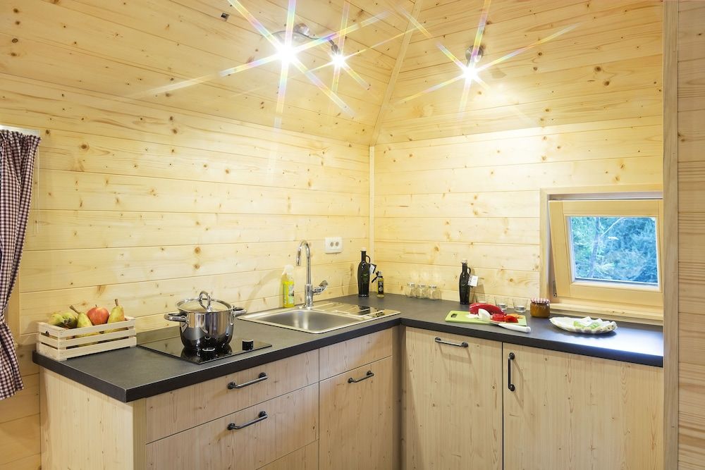 Slovenia Eco Resort Bungalow, Patio 12