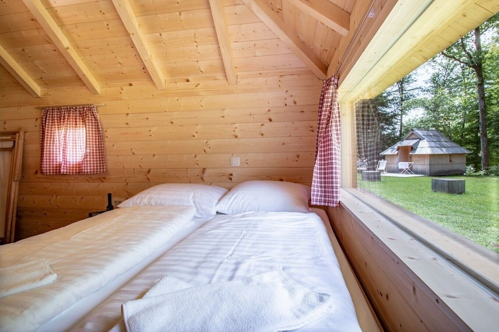 Slovenia Eco Resort Double Room, Shared Bathroom 3