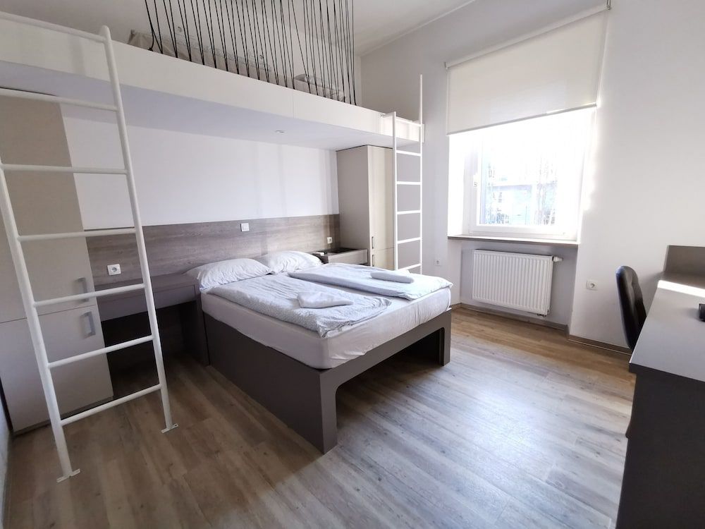 undefined Rooms Ambrozic