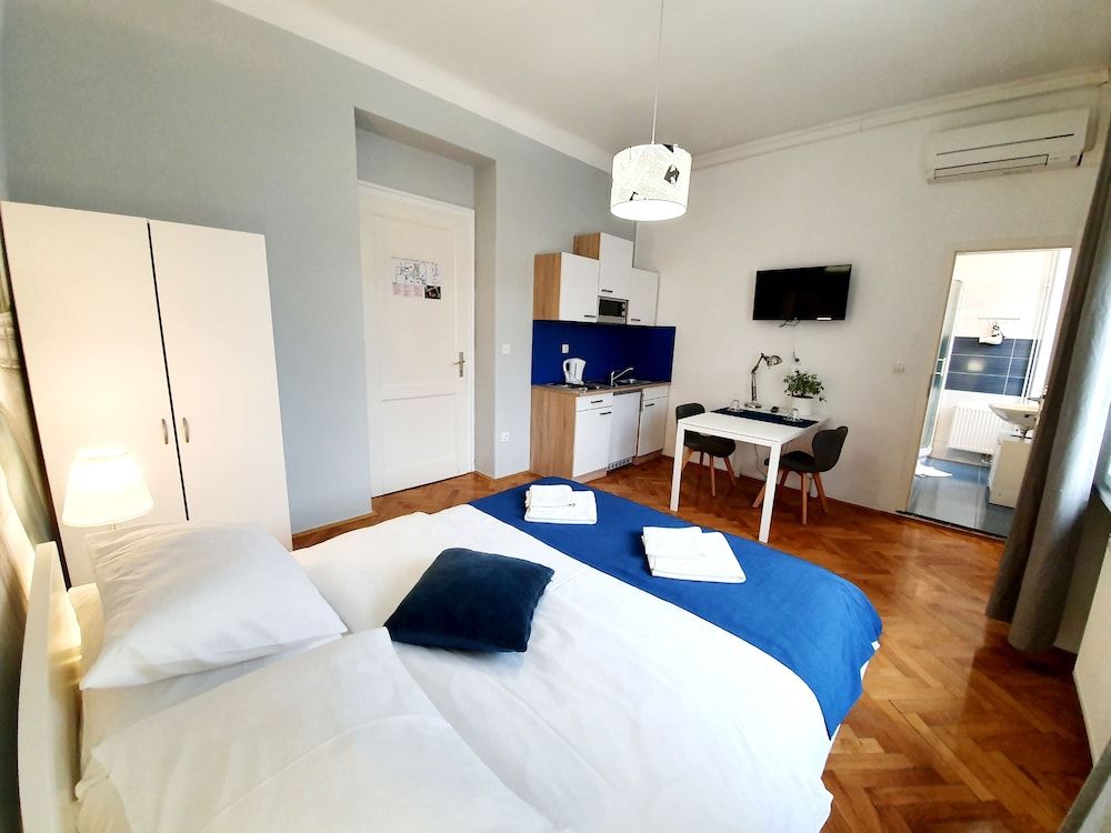 Vila Teslova Studio 2