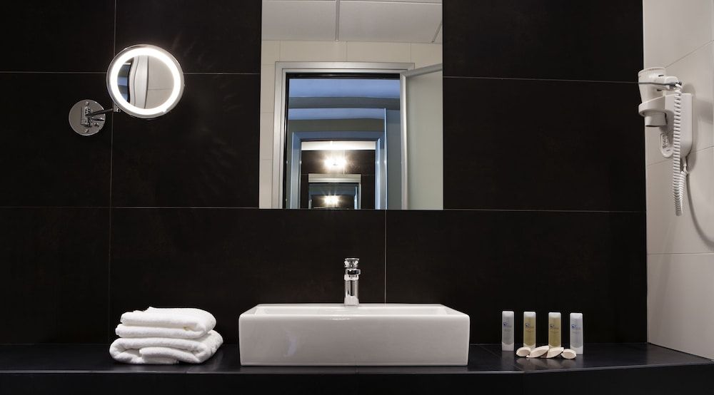 Bohinj Eco Hotel Standard Double or Twin Room, Mountainside 5