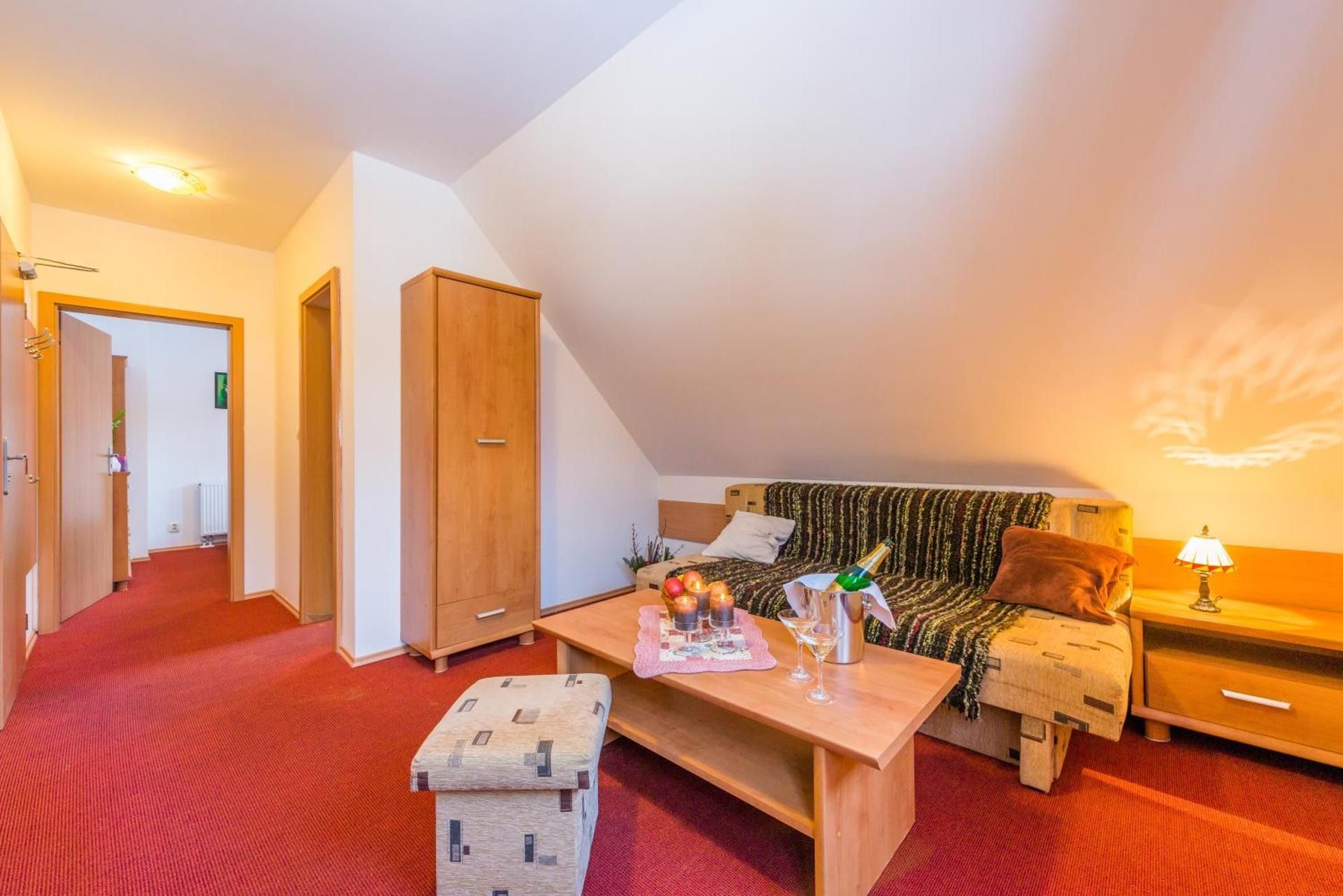 One-Bedroom Apartment (2+2 Adults)