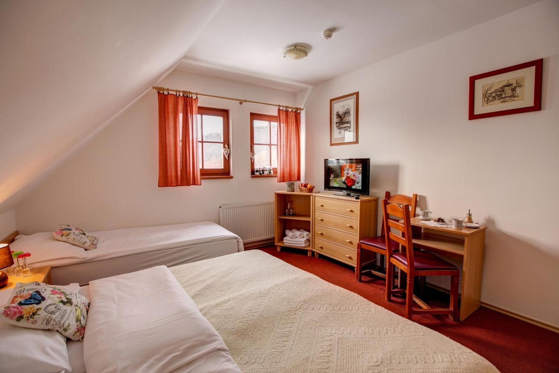 Double or Twin Room with Sofa Bed (3 Adults)