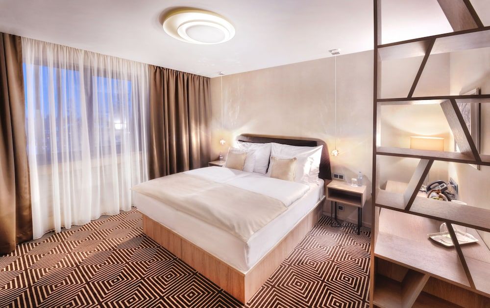 Hotel Lomnica Standard Room (Modern) 2