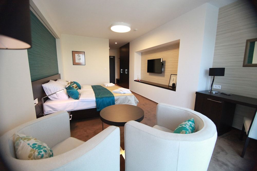 Luxury Double or Twin Room, Balcony, Lake View