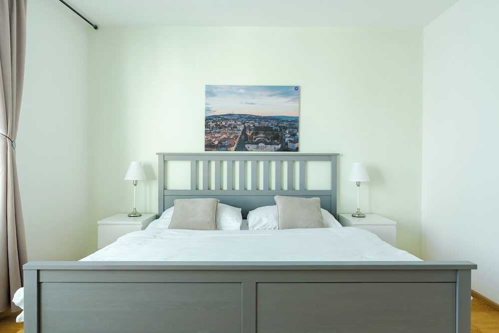 Basic Apartment