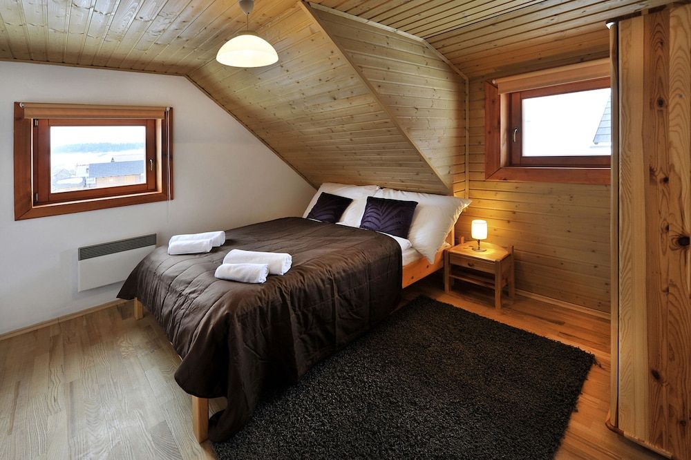 Sojka Resort - Hotel & Drevenice Chalet, 3 Bedrooms, Kitchen, Garden View 3