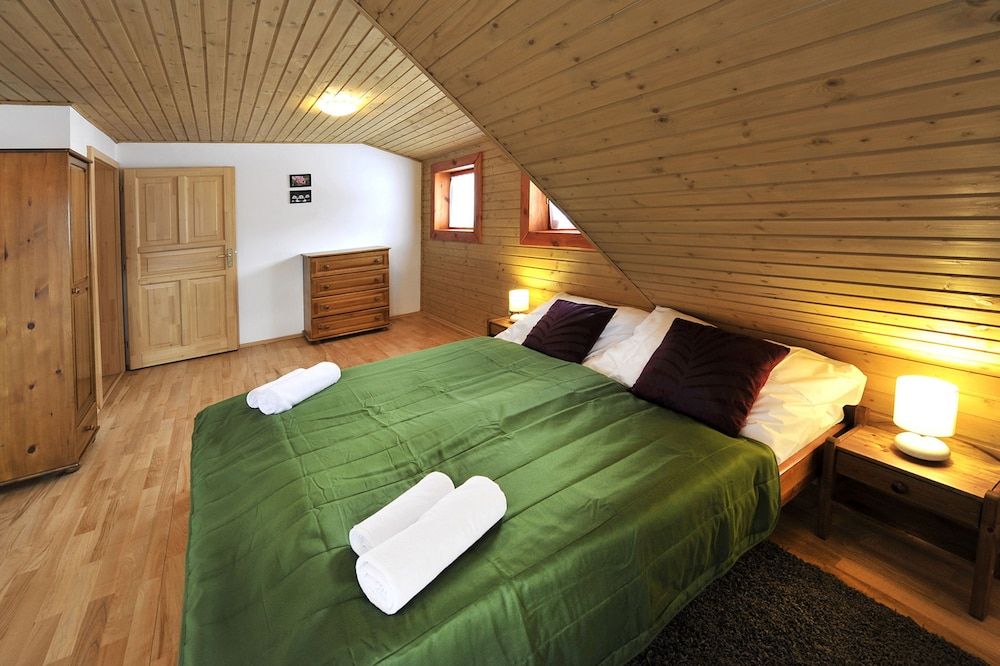 Sojka Resort - Hotel & Drevenice Chalet, 3 Bedrooms, Kitchen, Garden View