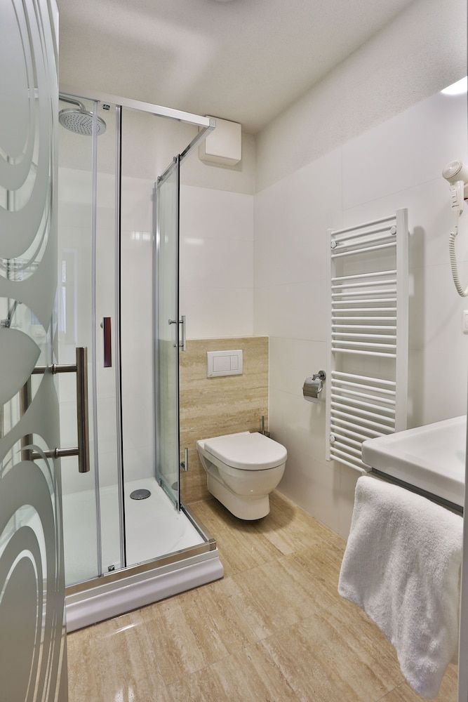 VIP Apartments Deluxe Studio (23) 3