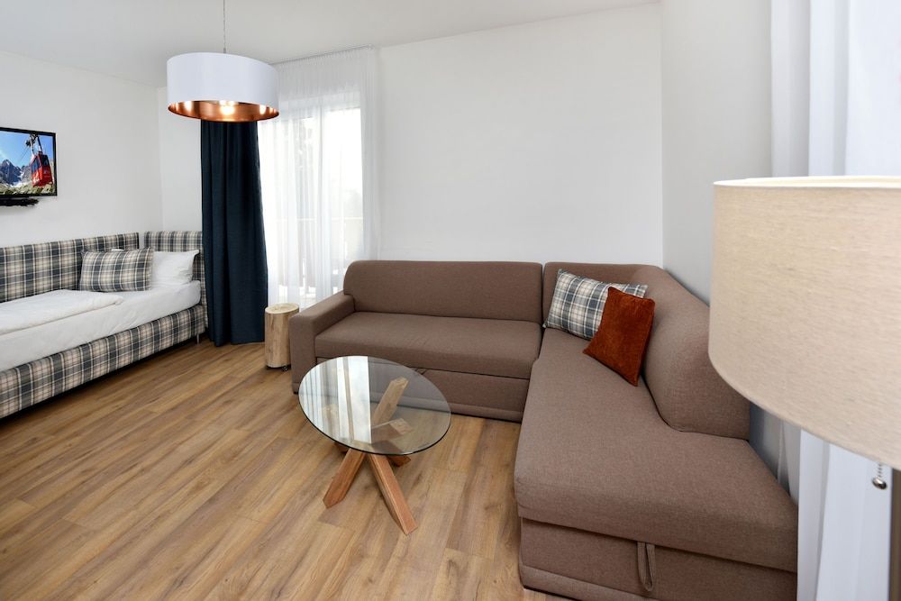 Aplend Vila Magnolia Grand Apartment, Kitchenette 9