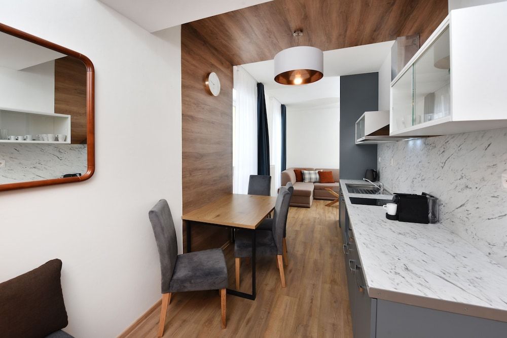 Aplend Vila Magnolia Grand Apartment, Kitchenette 5