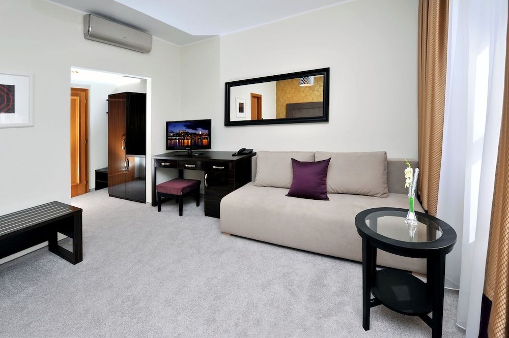 APLEND CITY Hotel Perugia Deluxe Double Room 9