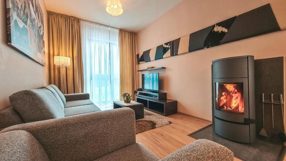 Hotel Crocus Deluxe Apartment, 1 Bedroom, Fireplace 6