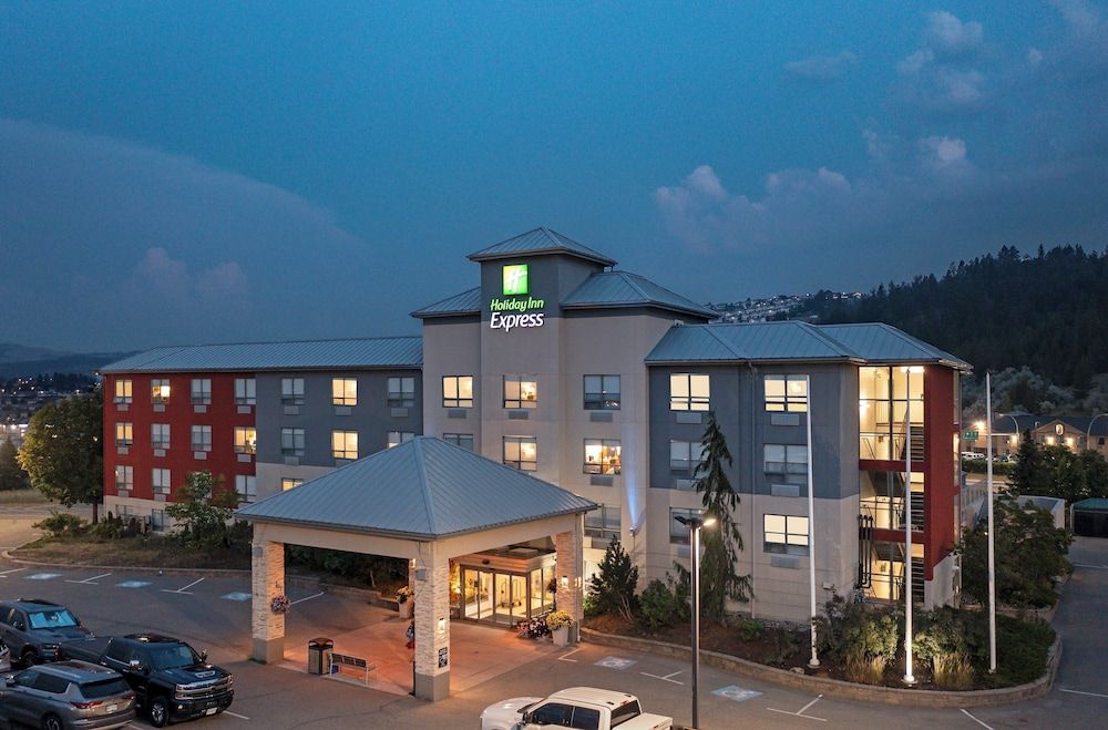 undefined Holiday Inn Express Kamloops by IHG 10