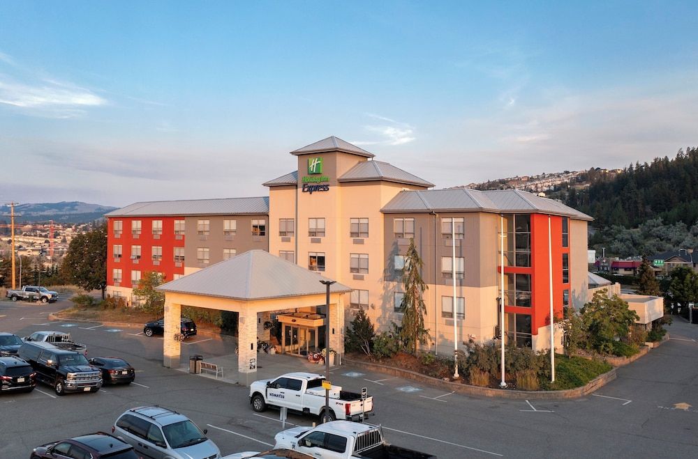 undefined Holiday Inn Express Kamloops by IHG 9