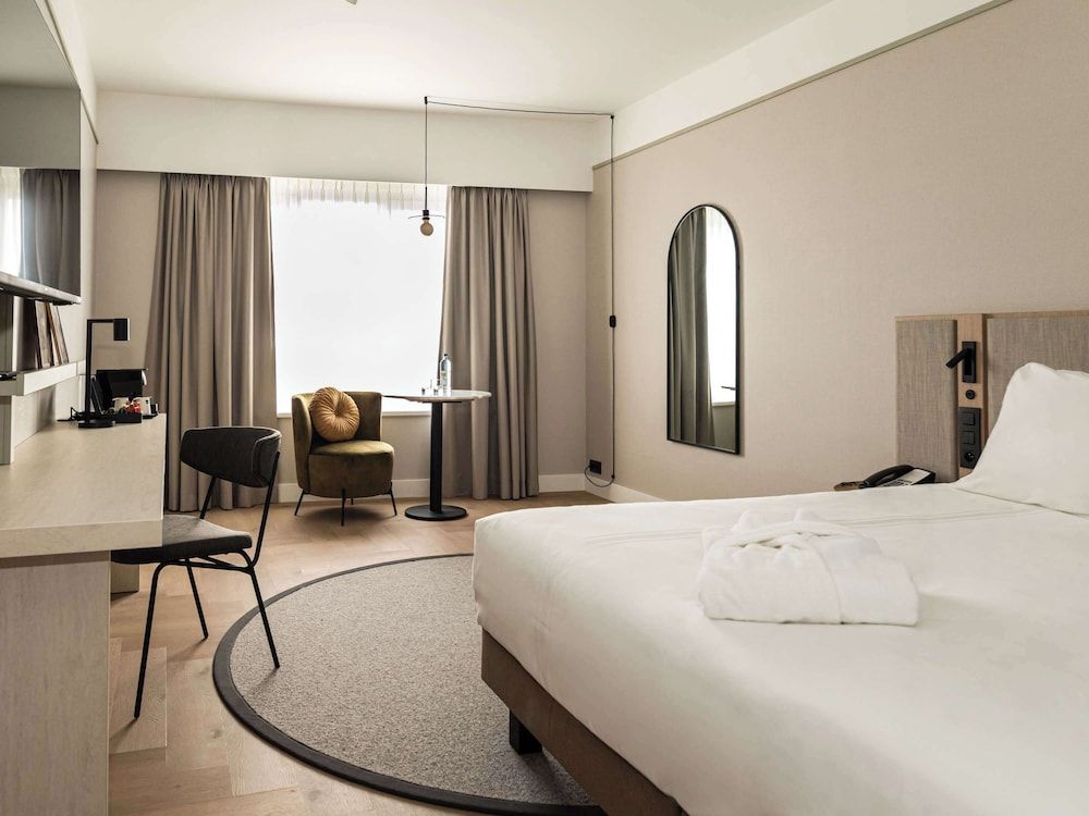 Superior Room, 1 King Bed with Sofa bed