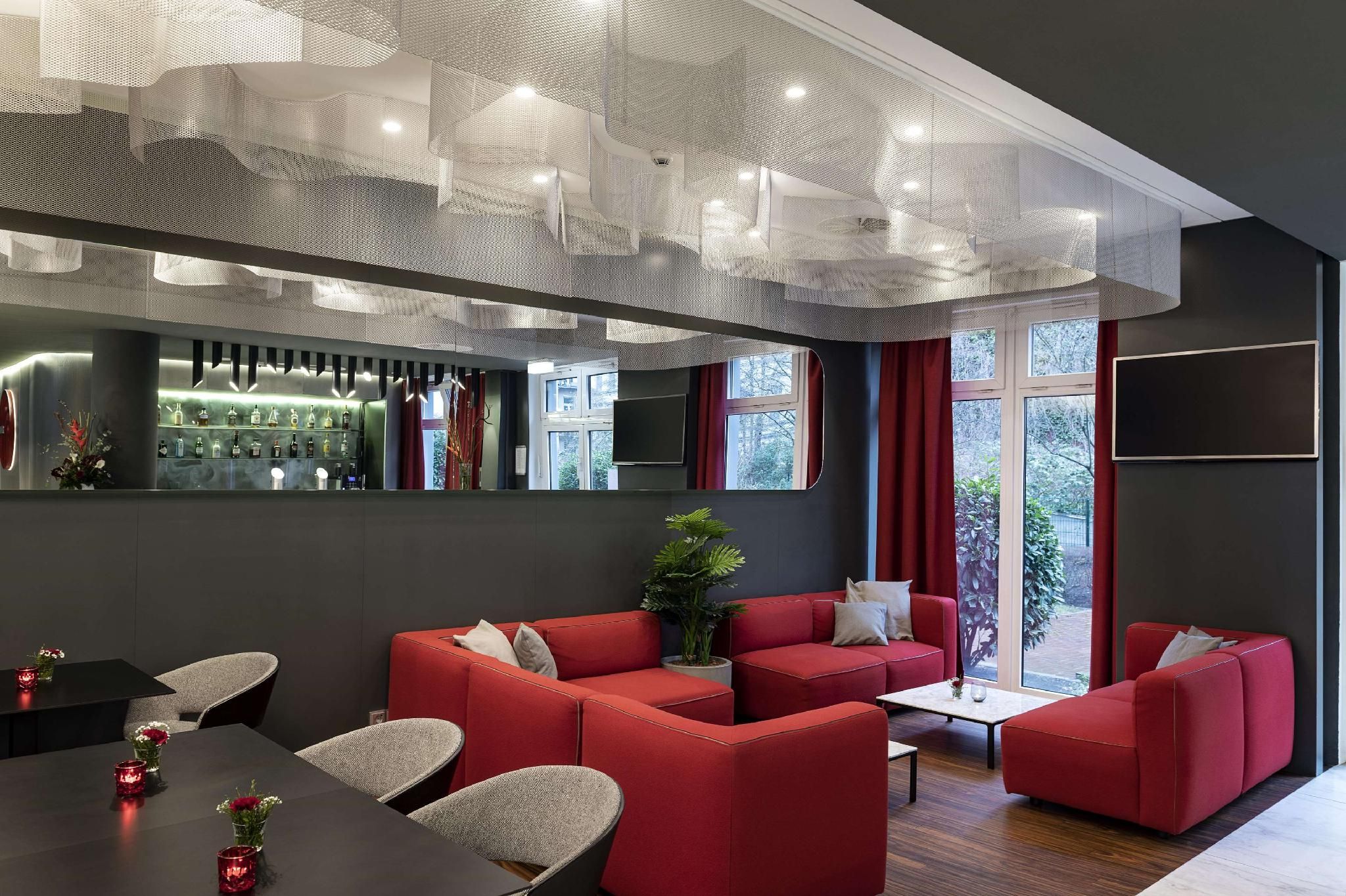 undefined NH Collection Hamburg City 9