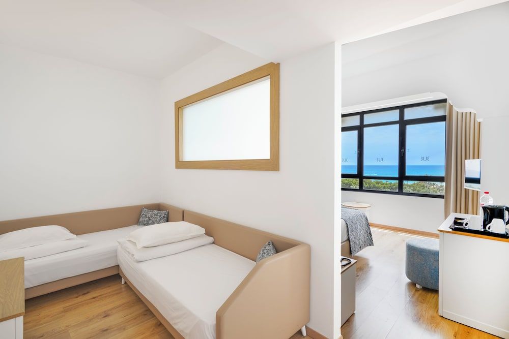 TUI BLUE Manar Family Room, Sea View 7