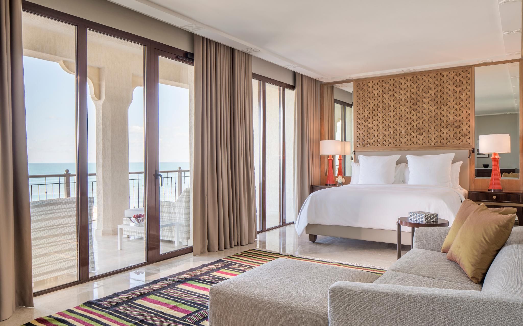 Premier Room King Bed