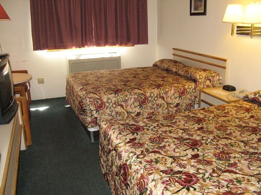 Standard Room, 2 Queen Beds, Smoking