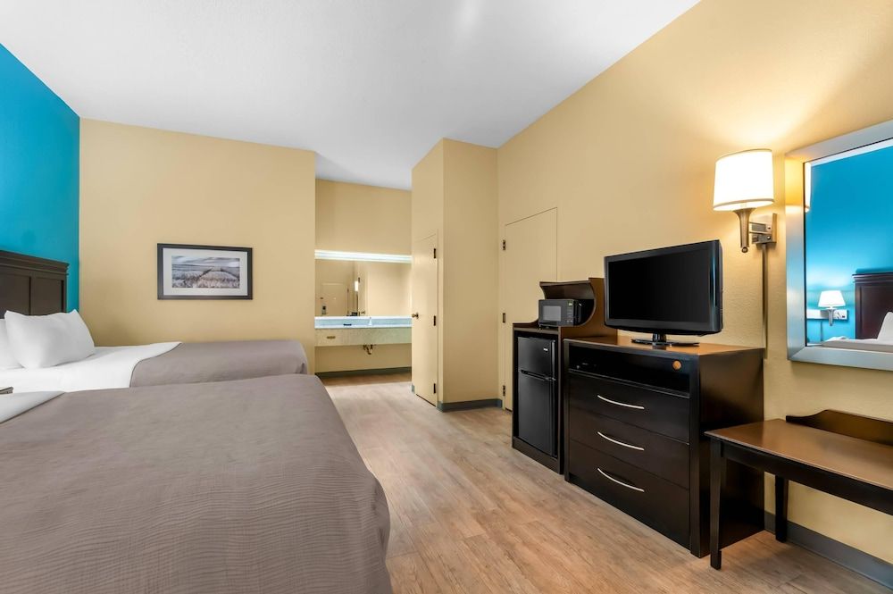 Room, Multiple Beds, Non Smoking