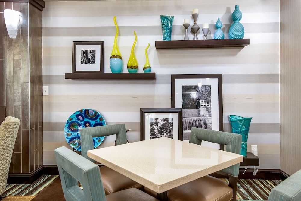 undefined Hampton Inn Columbus-West 9