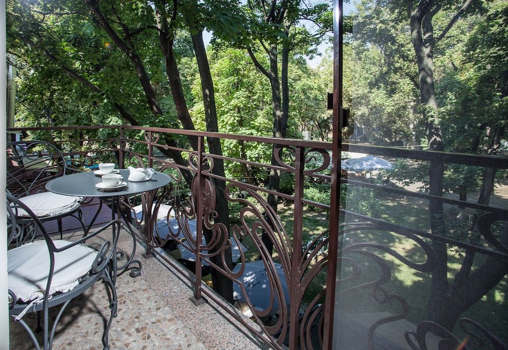 Classic Double or Twin Room, Balcony