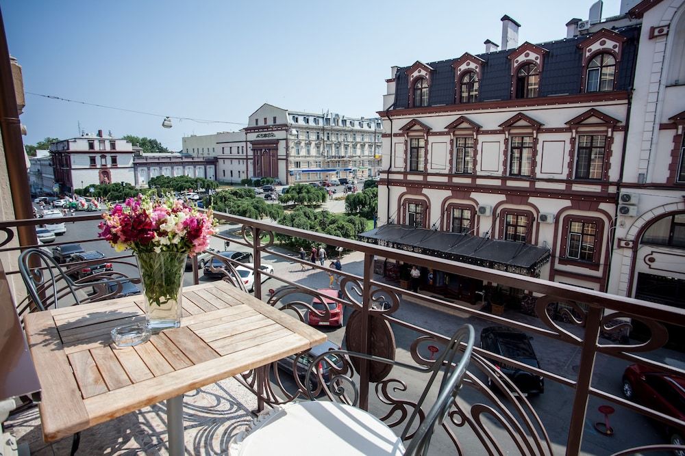 Classic Double or Twin Room, Balcony