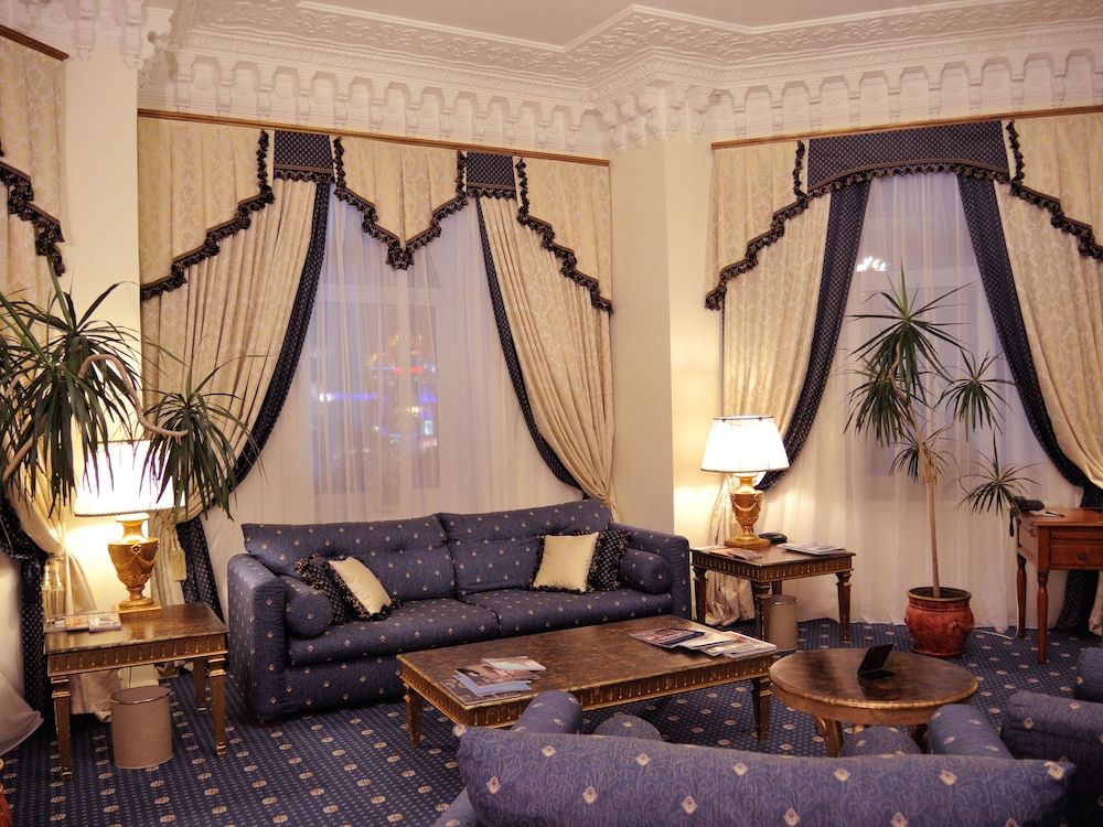 Presidential Suite