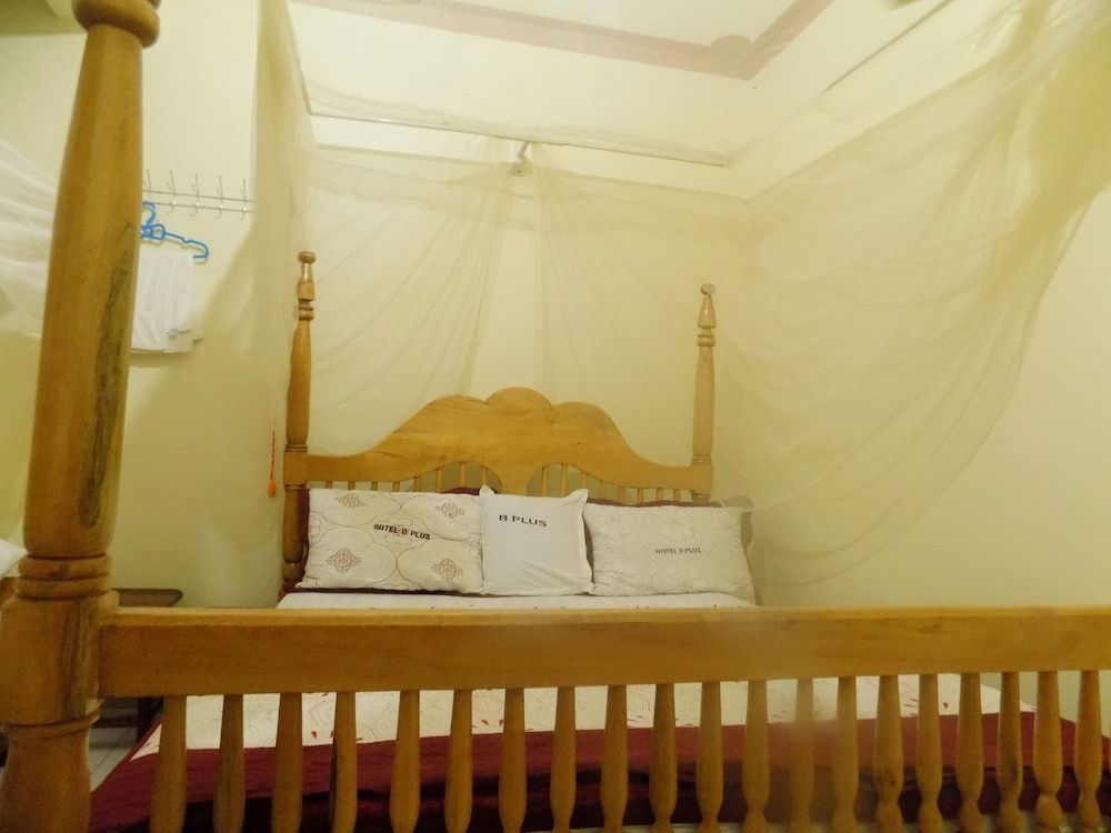 Hotel B Plus Comfort Twin Room 4