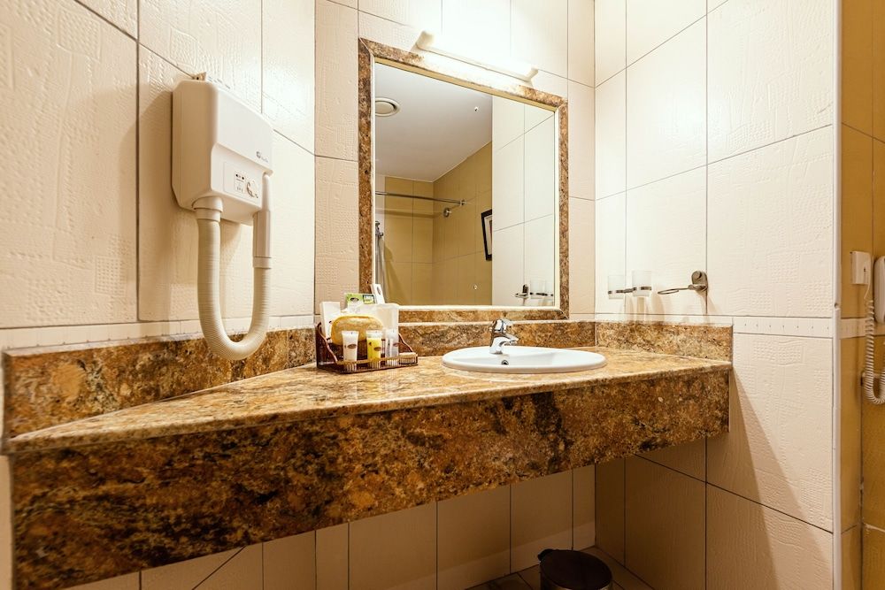 Mbale Resort Hotel Executive Twin Room 9