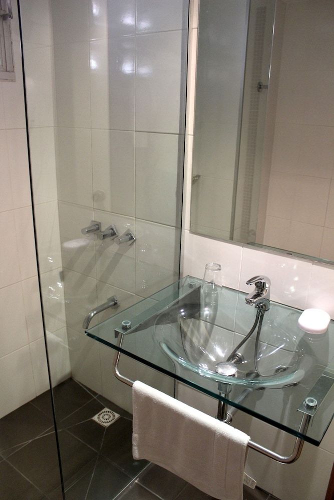 Hotel Alhambra Superior Double Room 9