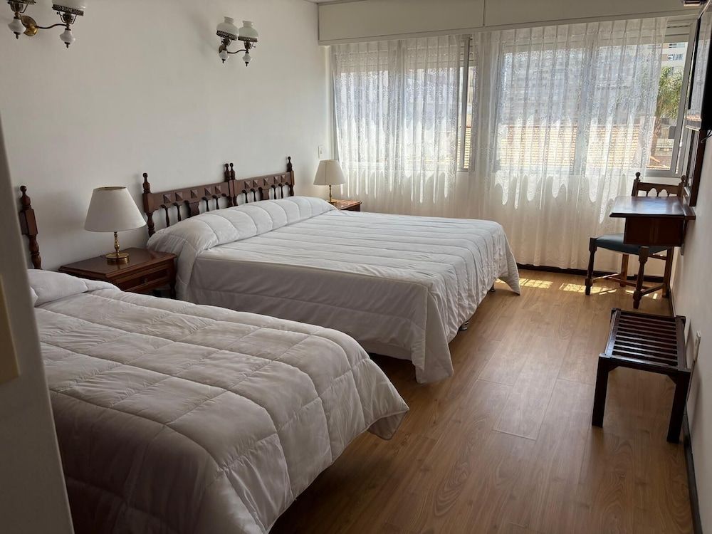 Hotel Alhambra Standard Triple Room 5