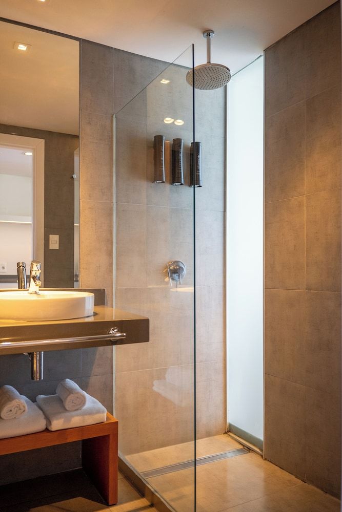 Own Montevideo Junior Room, 1 King Bed 4