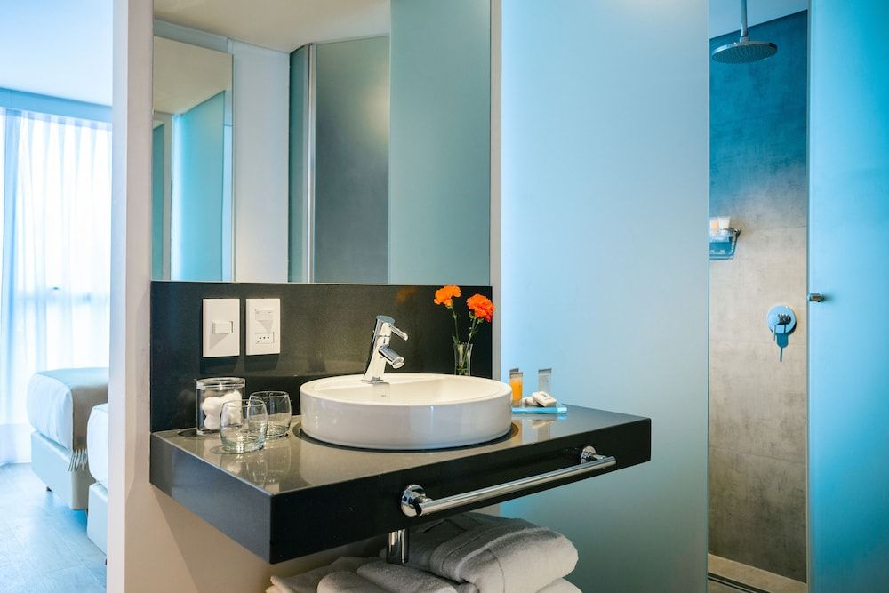 Own Montevideo Junior Room, 1 King Bed 3