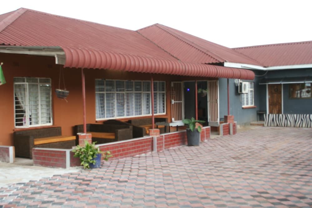 undefined Honeybed Lodge 8