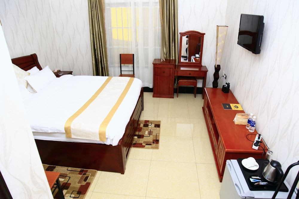 Golden Zambezi Lodge Standard Double Room 2