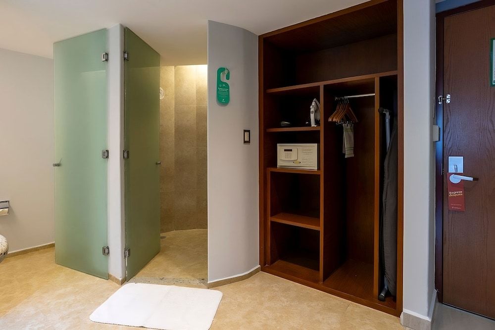 Standard Room, 2 Double Beds, Accessible