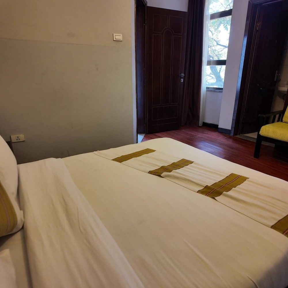 Hotel Lobelia Standard Double Room 8