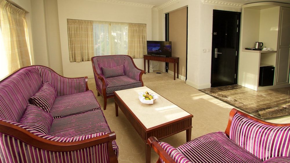 undefined Bellevue Hotel and Spa 8